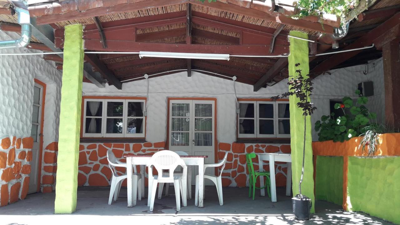 Hospedaje Don Alberto Hotel Потрерилос Екстериор снимка